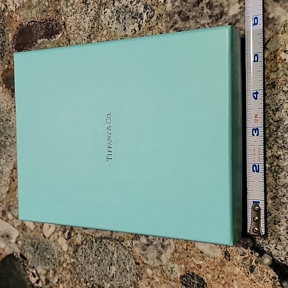 Empty Tiffany & Co. BOX - Picture 5 of 6